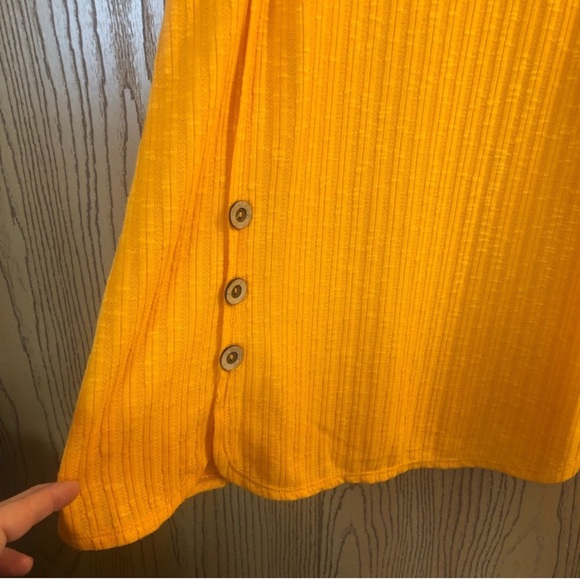 Studio 1886 Avon embellished Tank tops set of 2 - Picture 3 of 14